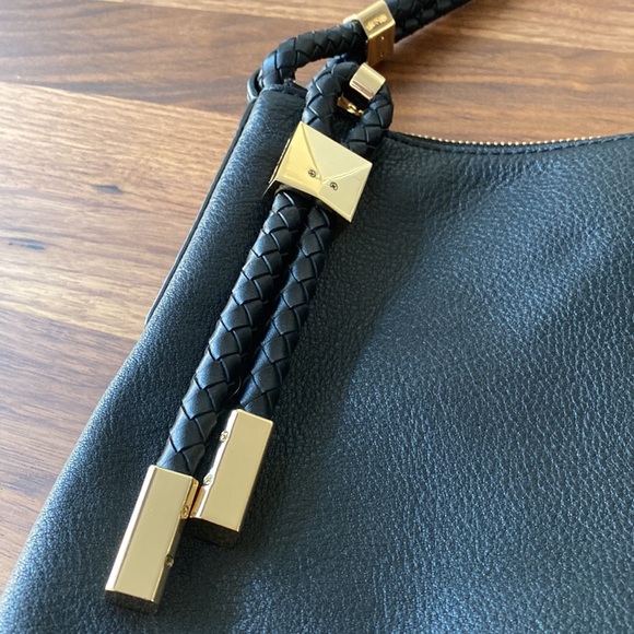 SALE! Michael Kors tote bag - Picture 3 of 5